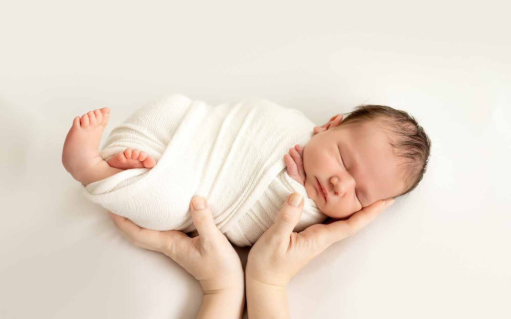 What is Swaddling and is it Good for Babies?